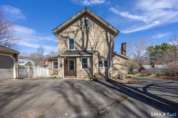 $369,900 | 278 Hobart Street, Southington, CT 06489