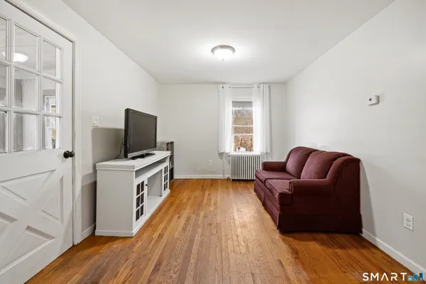 $369,900 | 278 Hobart Street, Southington, CT 06489