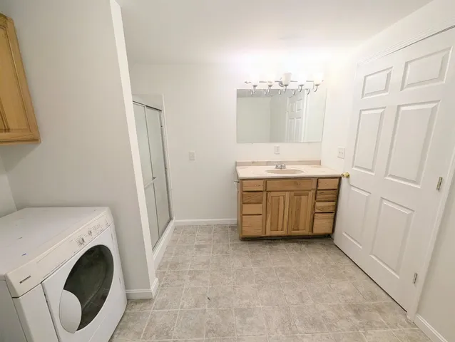 $329,950 | 43 Crestwood Drive, St. Johnsbury, VT 05819