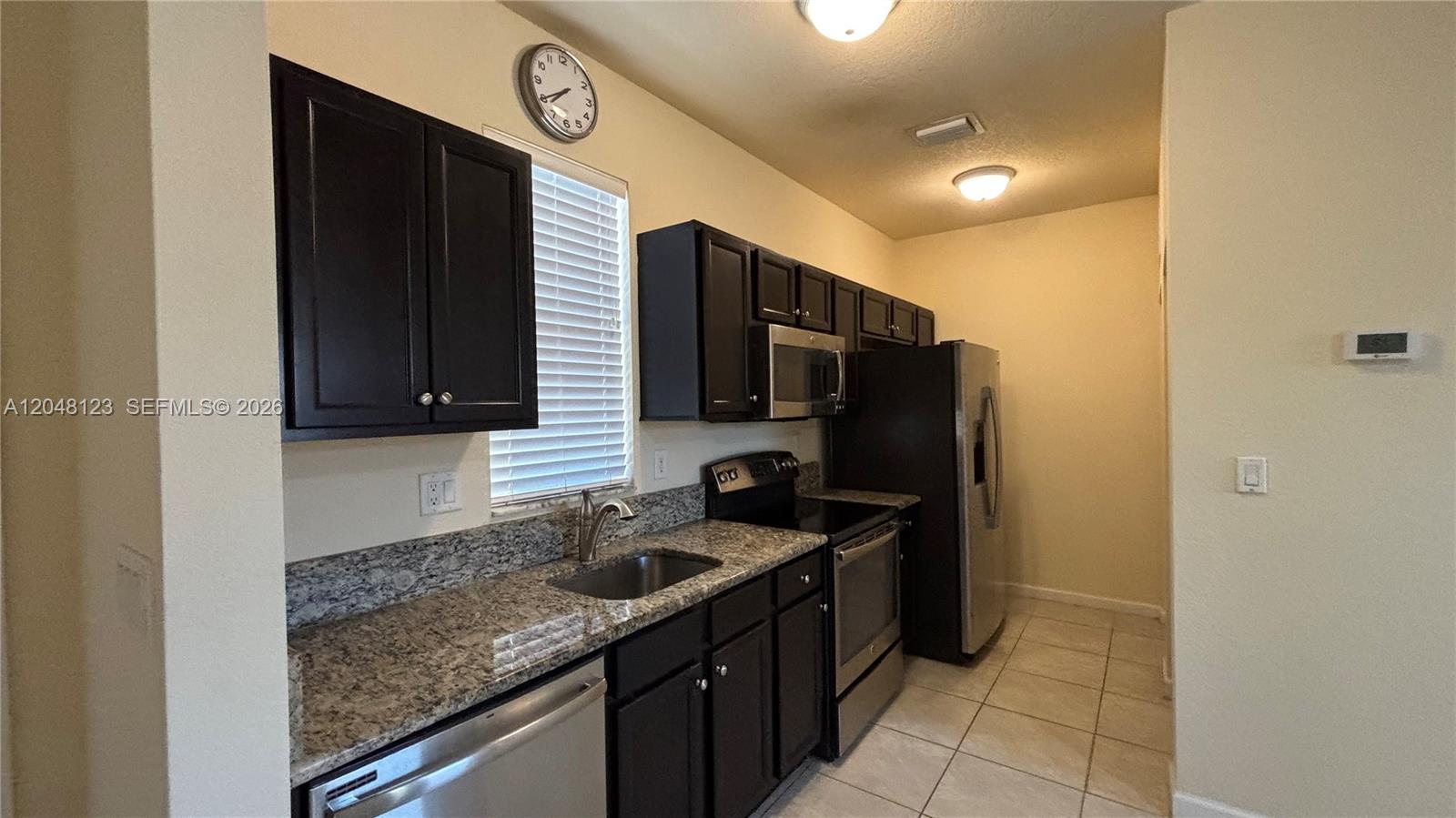 17170 Southwest 93rd Street Miami, FL 33196 - Photo 7 of 12