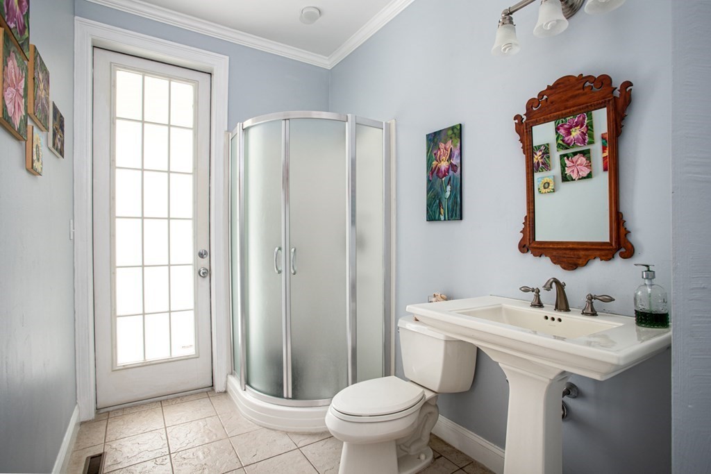 77 Watuppa Road Westport, MA 02790 - Photo 18 of 33 Gallery Image 18