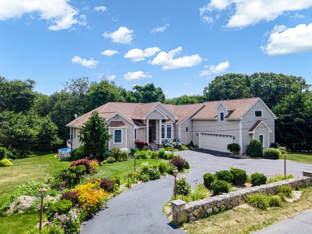 77 Watuppa Road Westport, MA 02790 - Photo 2 of 33 Gallery Image 2