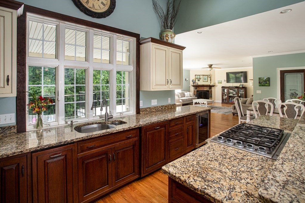 77 Watuppa Road Westport, MA 02790 - Photo 6 of 33 Gallery Image 6