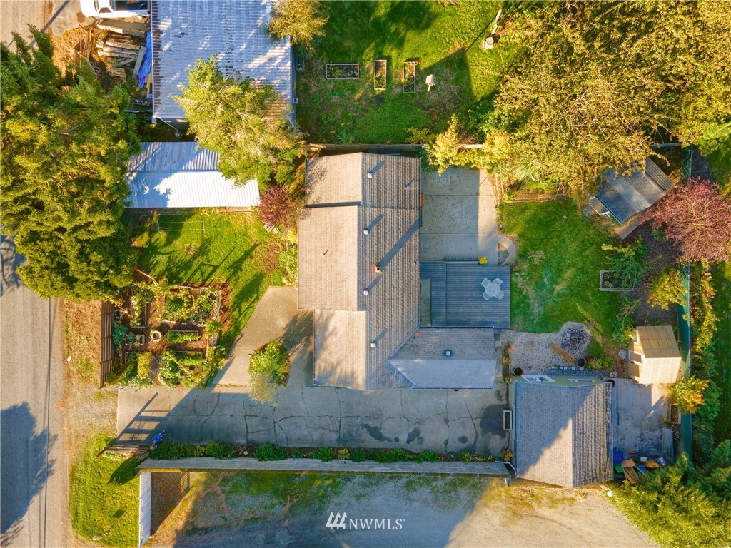 17932 Dunbar Road Mount Vernon, WA 98273 - Photo 34 of 39 a aerial view of a house with a yard