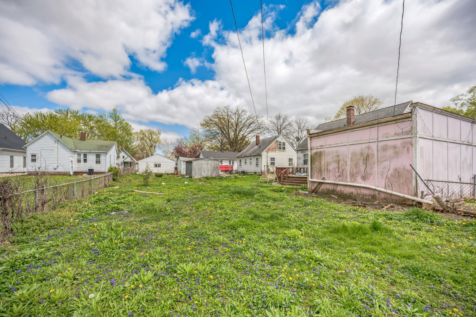 230 West Garfield Avenue Decatur, IL 62526 - Photo 4 of 34 a view of a garden