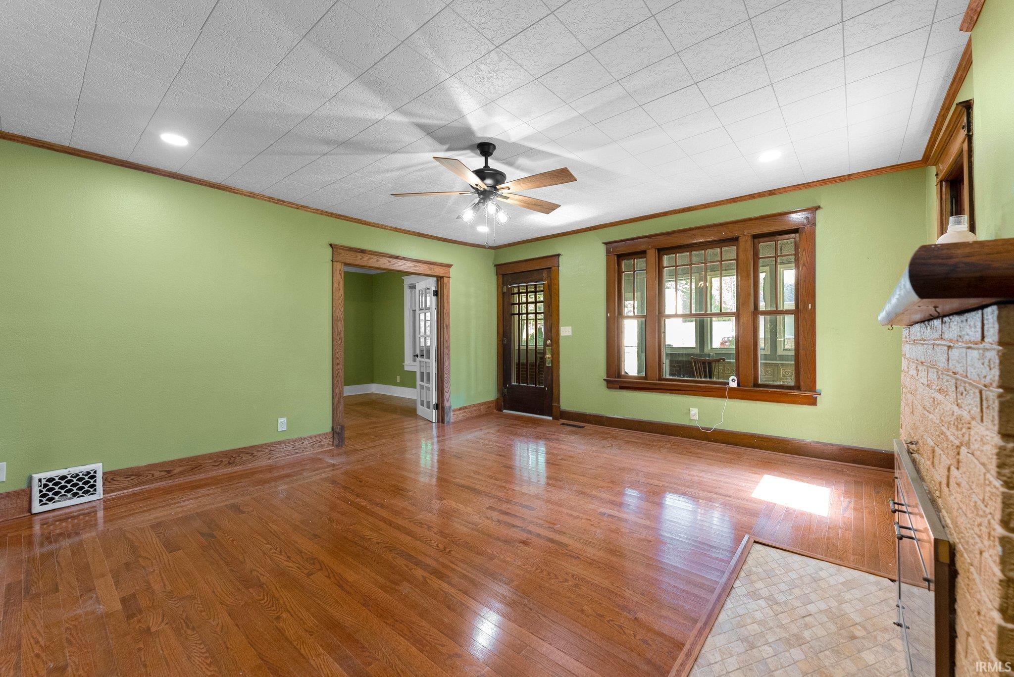 315 West 9th Street Rochester, IN 46975 - Photo 4 of 31
