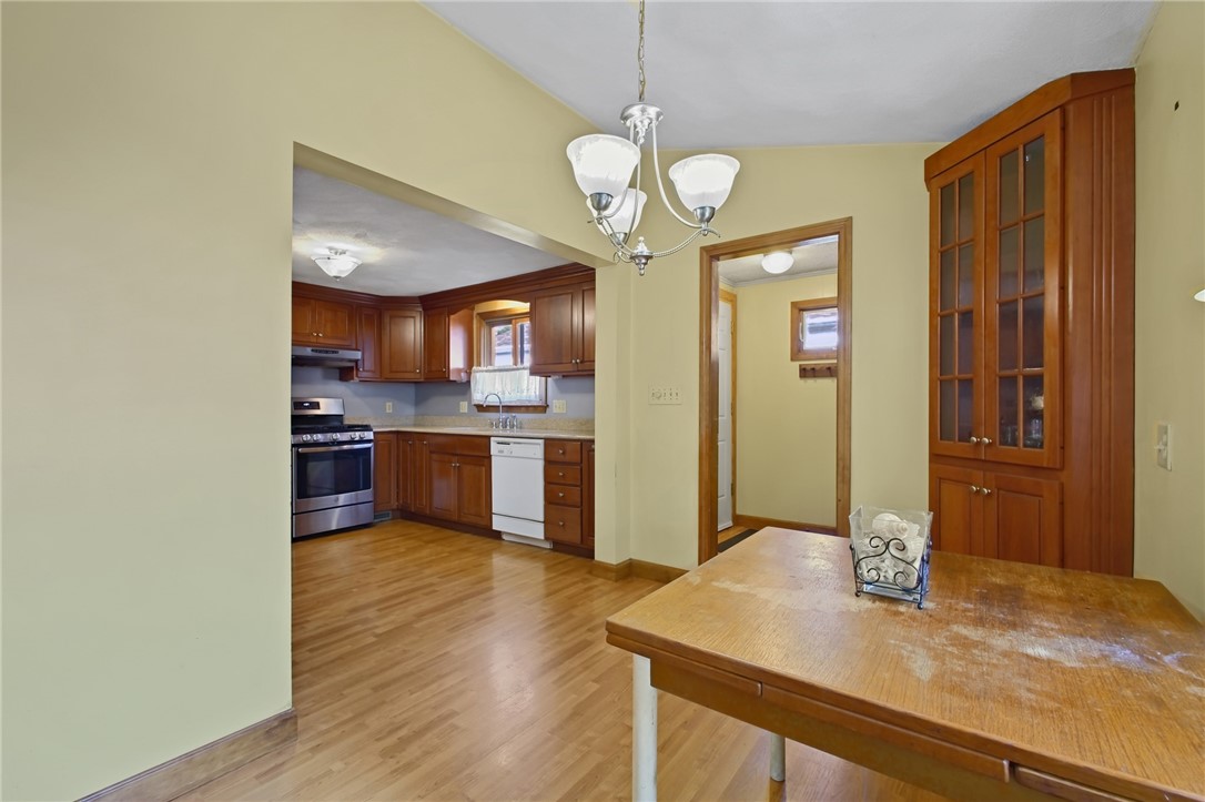 243 Rice Street Pawtucket, RI 02861 - Photo 9 of 41 Gallery Image 9