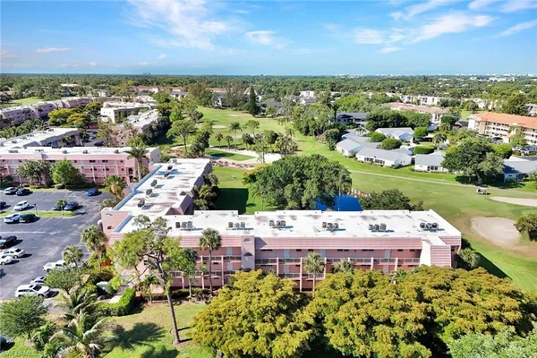 $2,395 | 100 Forest Lakes Boulevard, Unit 110, Naples, FL 34105