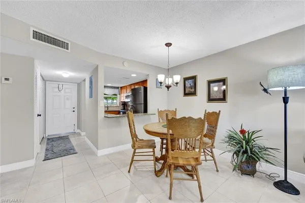 $2,395 | 100 Forest Lakes Boulevard, Unit 110, Naples, FL 34105