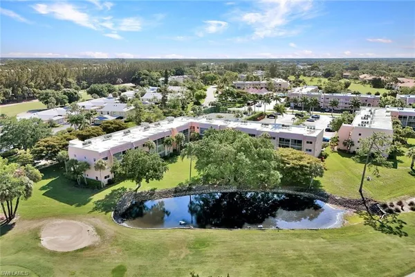 $2,395 | 100 Forest Lakes Boulevard, Unit 110, Naples, FL 34105
