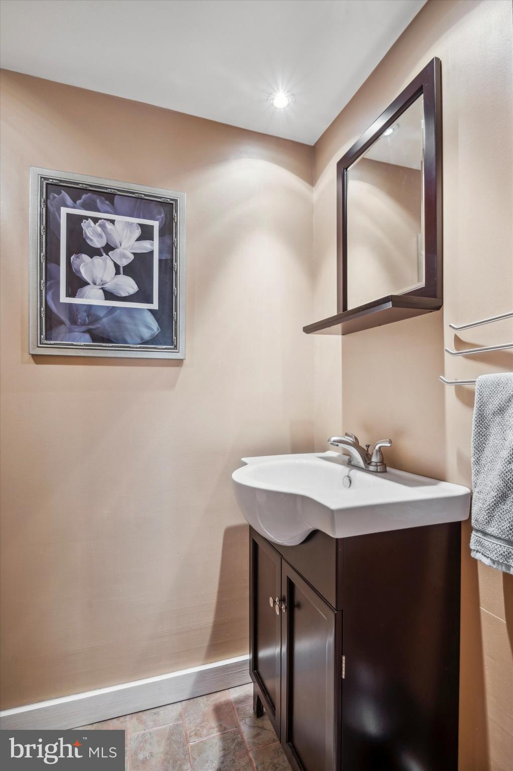 700 Pine Ridge Road Media, PA 19063 - Photo 30 of 37 Powder room in basement