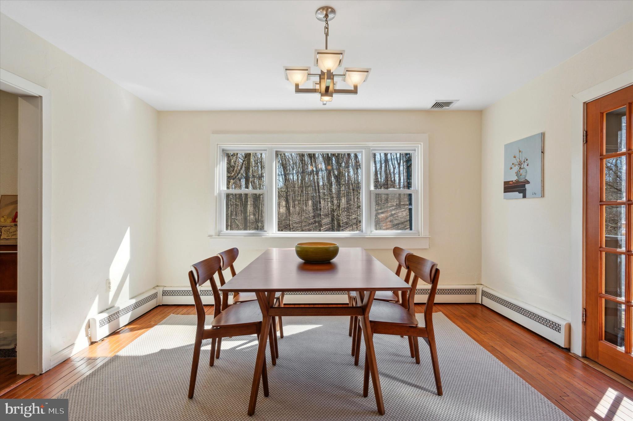 700 Pine Ridge Road Media, PA 19063 - Photo 6 of 37 Dining room with picture window