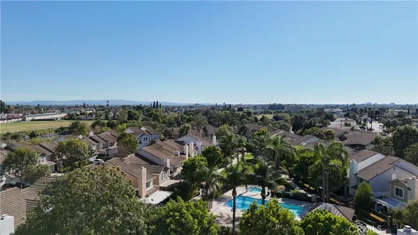 $899,900 | 2720 East Walnut Avenue, Unit 73, Orange, CA 92867