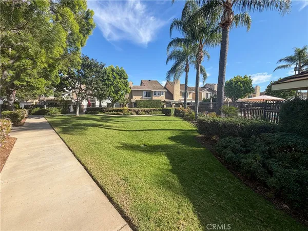 $899,900 | 2720 East Walnut Avenue, Unit 73, Orange, CA 92867