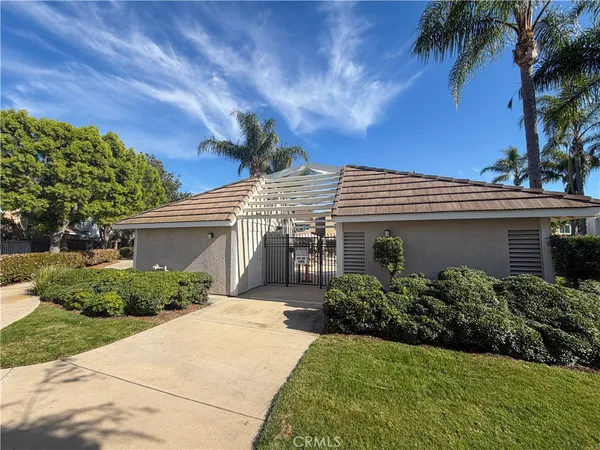 $899,900 | 2720 East Walnut Avenue, Unit 73, Orange, CA 92867