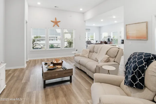 $385,000 | 8866 Mobile Avenue Northwest, Calabash, NC 28467