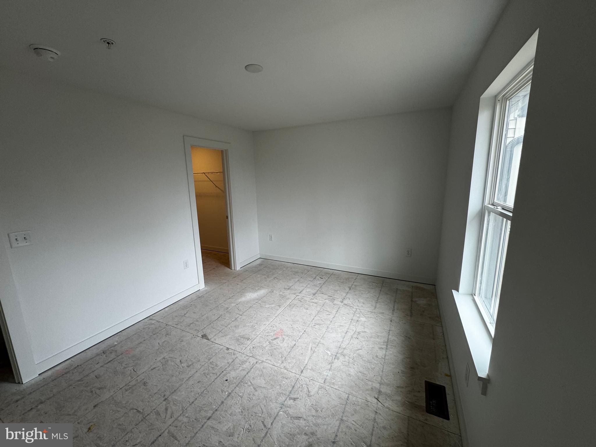 185 Trailside Court Lebanon, PA 17042 - Photo 13 of 17 an empty room with a window