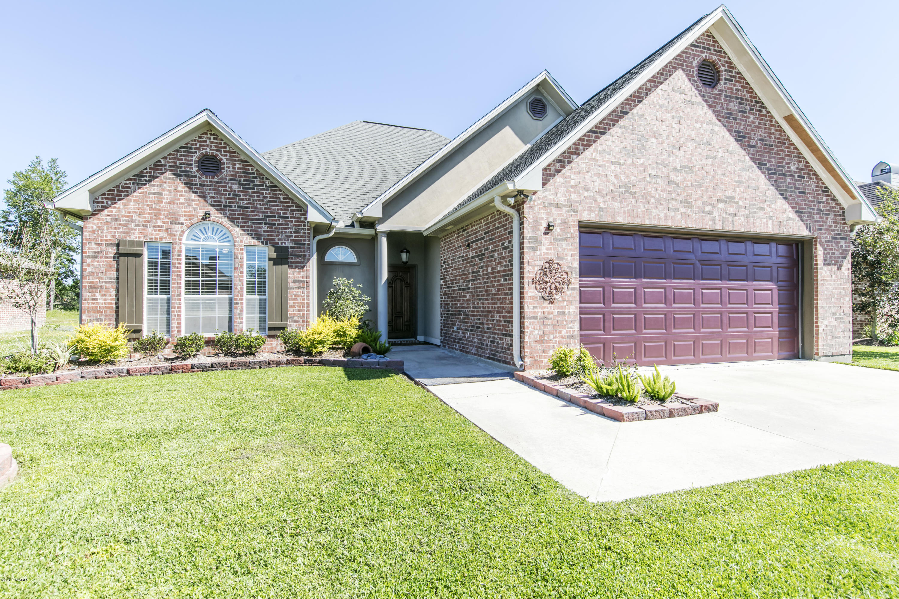 125 Talon Road Youngsville, LA 70592 - Photo 2 of 19 Gallery Image 2