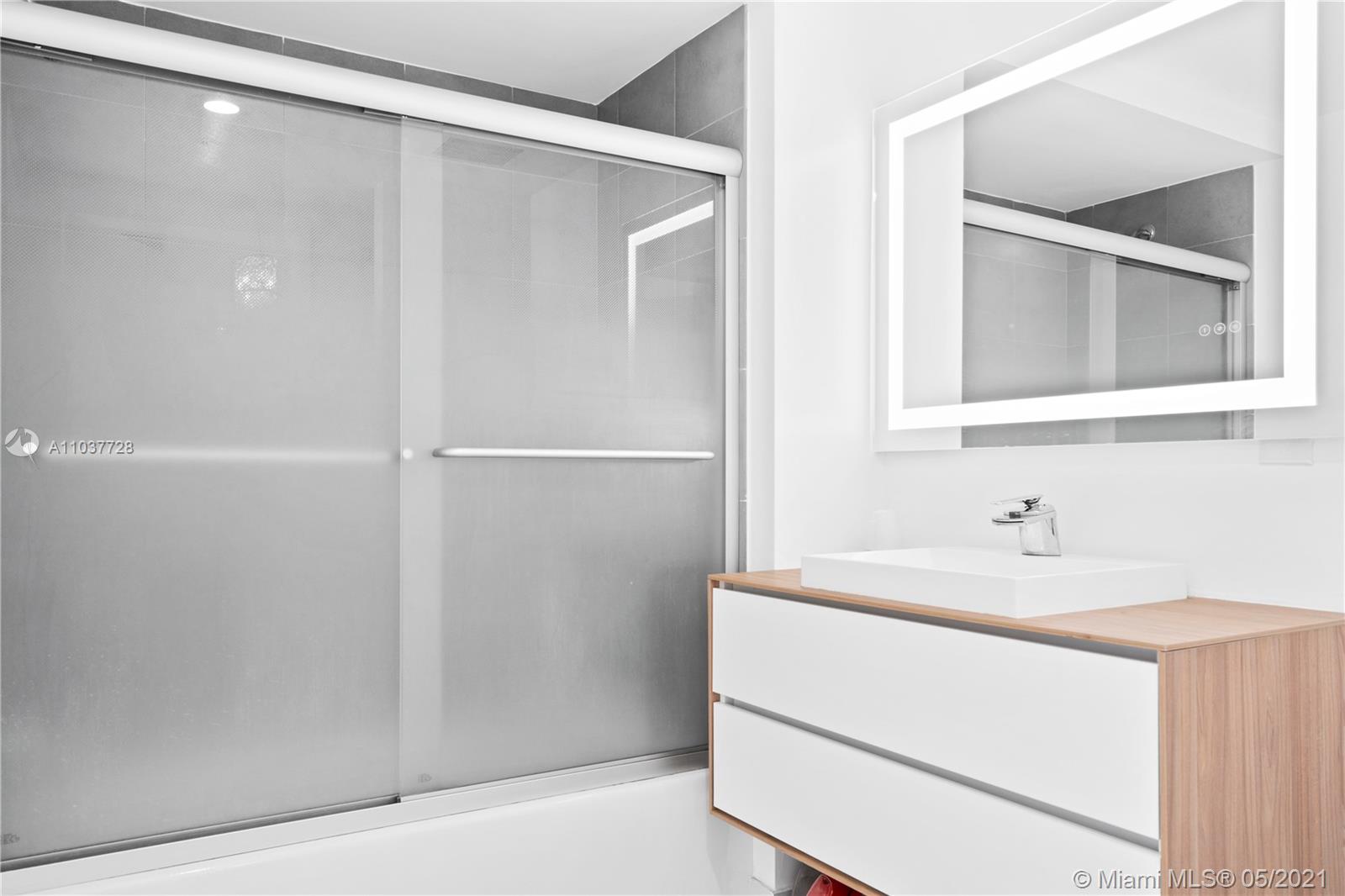 92 Southwest 3rd Street, Unit 5112 Miami, FL 33130 - Photo 20 of 30