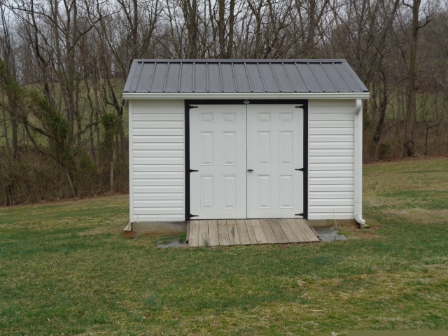9581 Phillips Store Road Broadway, VA 22815 - Photo 24 of 33 Gallery Image 24