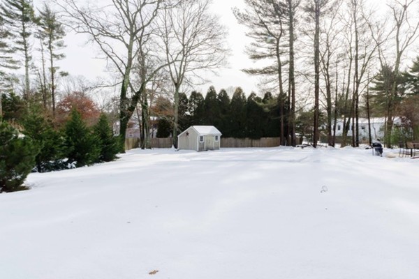 331 Mendall Road Acushnet, MA 02743 - Photo 6 of 27