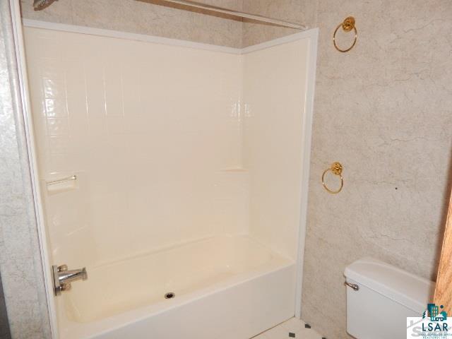4614 Mertes Road Superior, WI 54880 - Photo 4 of 14 Gallery Image 4