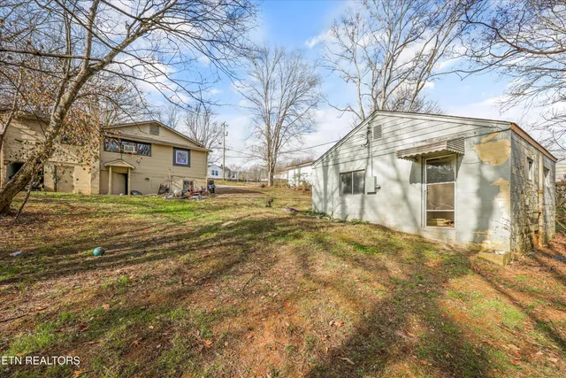 $200,000 | 1080 Baker Avenue, Knoxville, TN 37920