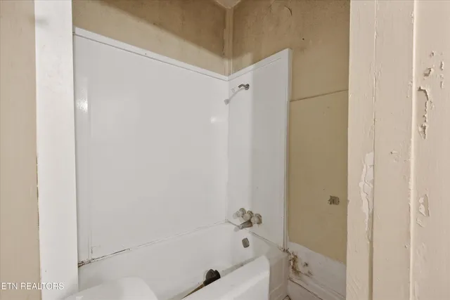 $200,000 | 1080 Baker Avenue, Knoxville, TN 37920