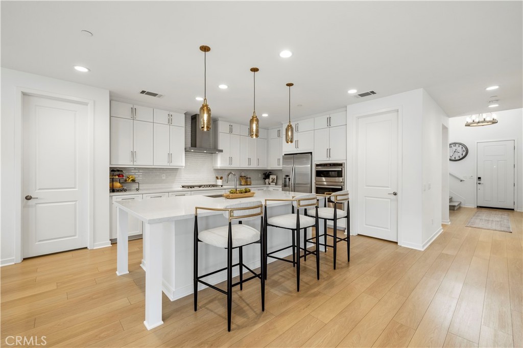 18135 Tableau Way Saugus, CA 91350 - Photo 12 of 43