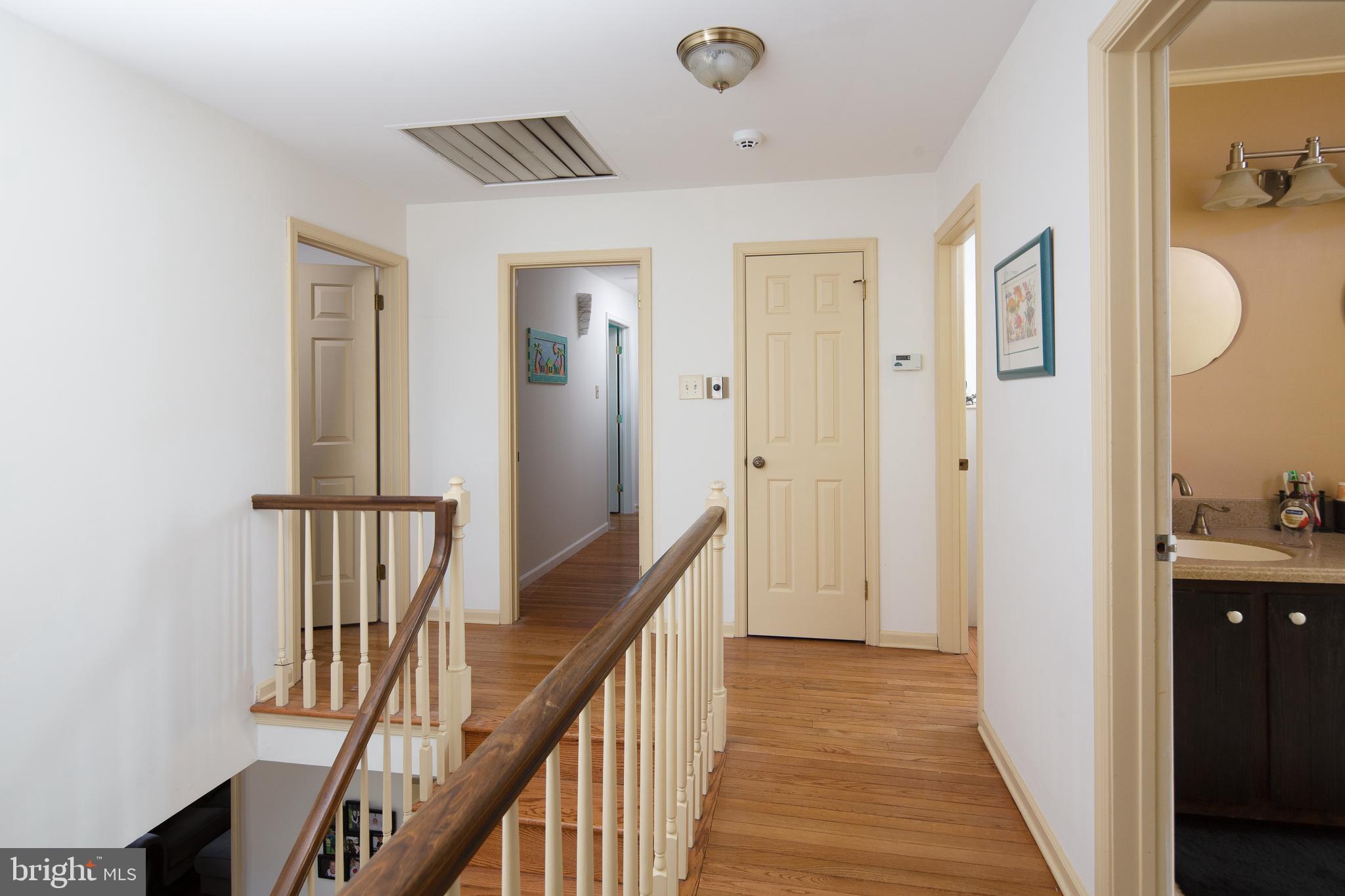 425 Hilltop Road Riegelsville, PA 18077 - Photo 14 of 24