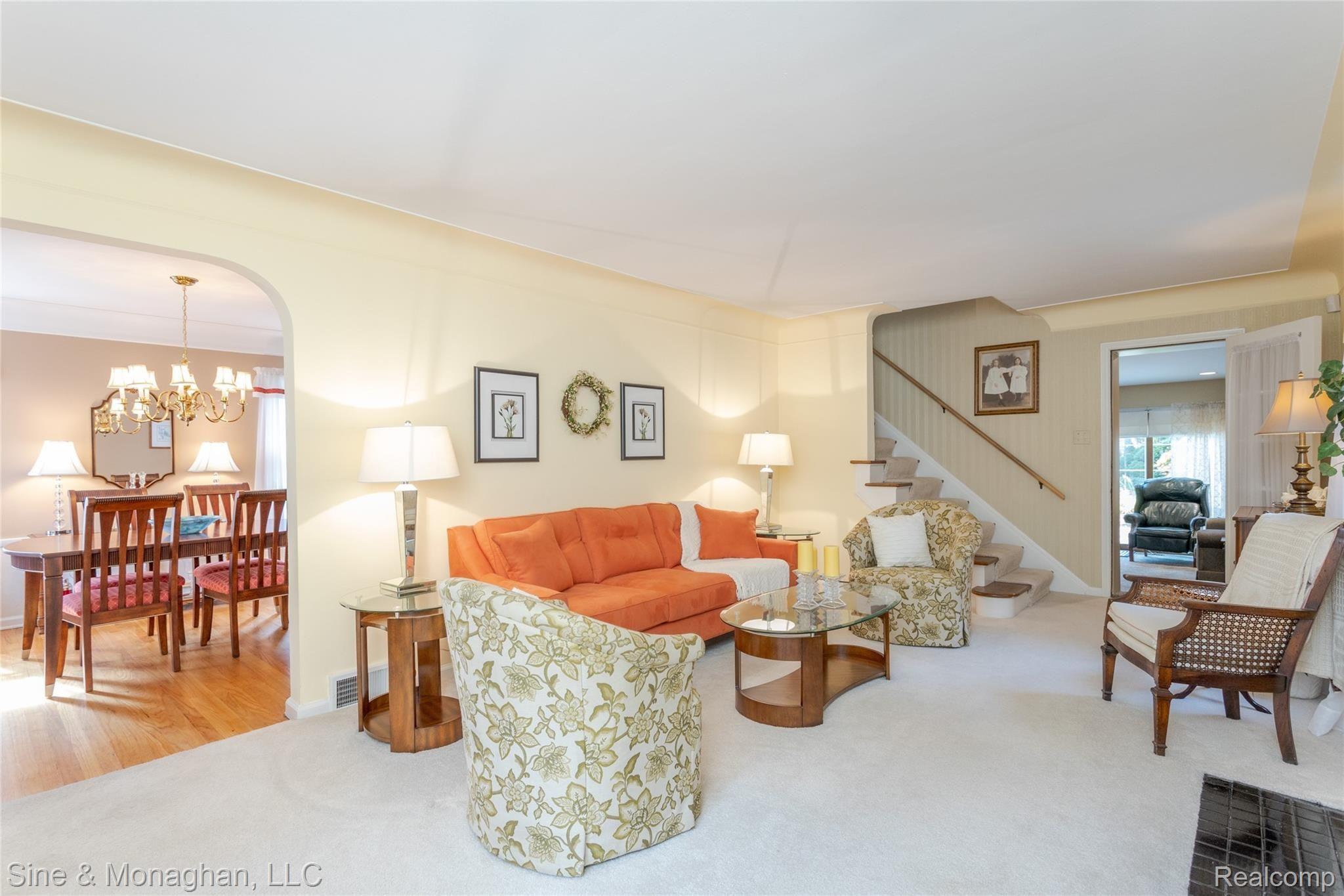 415 Maison Road Grosse Pointe, MI 48236 - Photo 8 of 50 Maison_L_0016.jpg