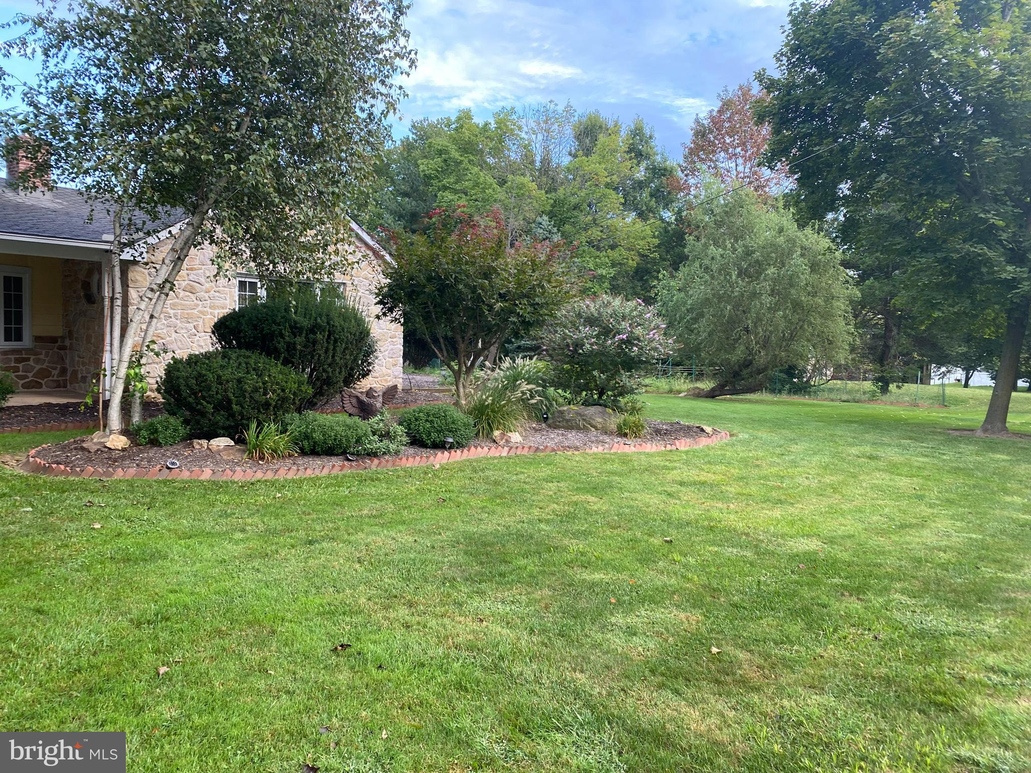 3710 Heaton Road Huntingdon Valley, PA 19006 - Photo 2 of 37 Gallery Image 2