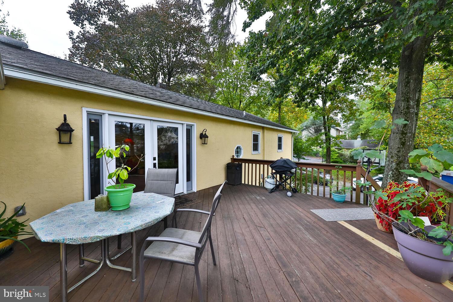 3710 Heaton Road Huntingdon Valley, PA 19006 - Photo 33 of 37 rear deck