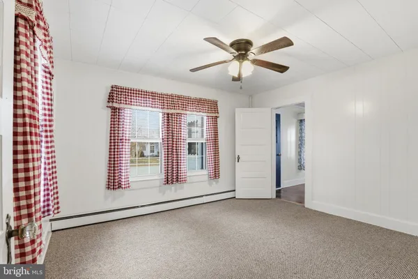 $437,500 | 5827 South Hawthorne Avenue, Rock Hall, MD 21661