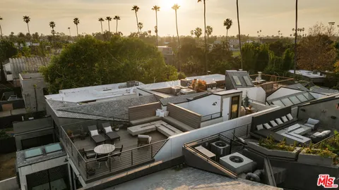 $4,490,000 | 838 California Avenue, Venice, CA 90291