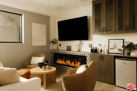 $4,490,000 | 838 California Avenue, Venice, CA 90291