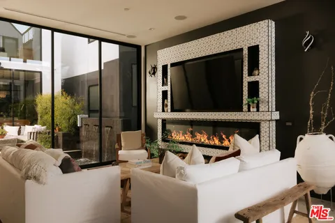 $4,490,000 | 838 California Avenue, Venice, CA 90291