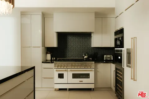 $4,490,000 | 838 California Avenue, Venice, CA 90291