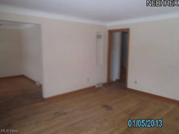 5824 Dunham Road Maple Heights, OH 44137 - Photo 3 of 8
