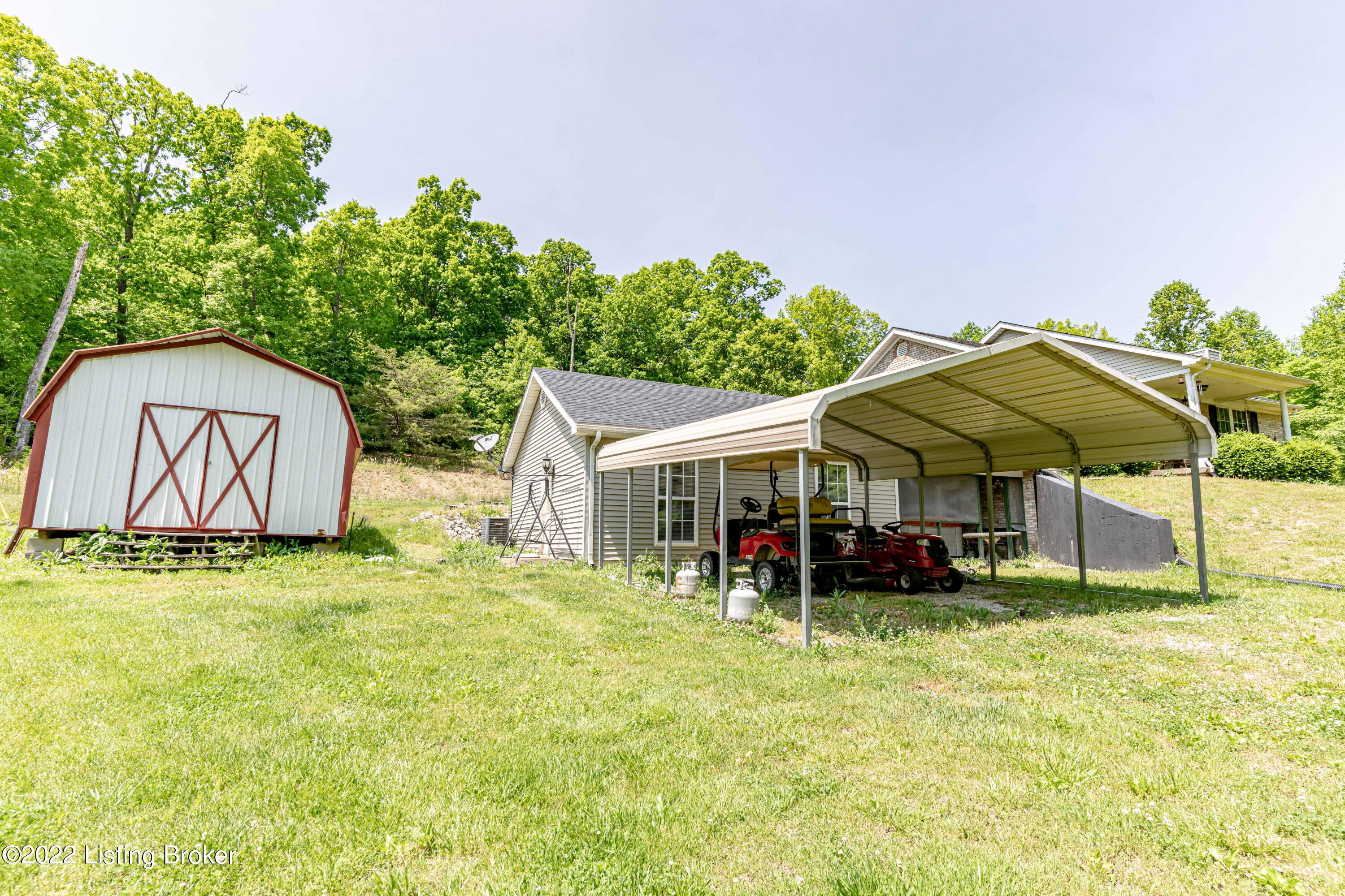 6512 Bowling Green Road Caneyville, KY 42721 - Photo 81 of 116 DSC07771