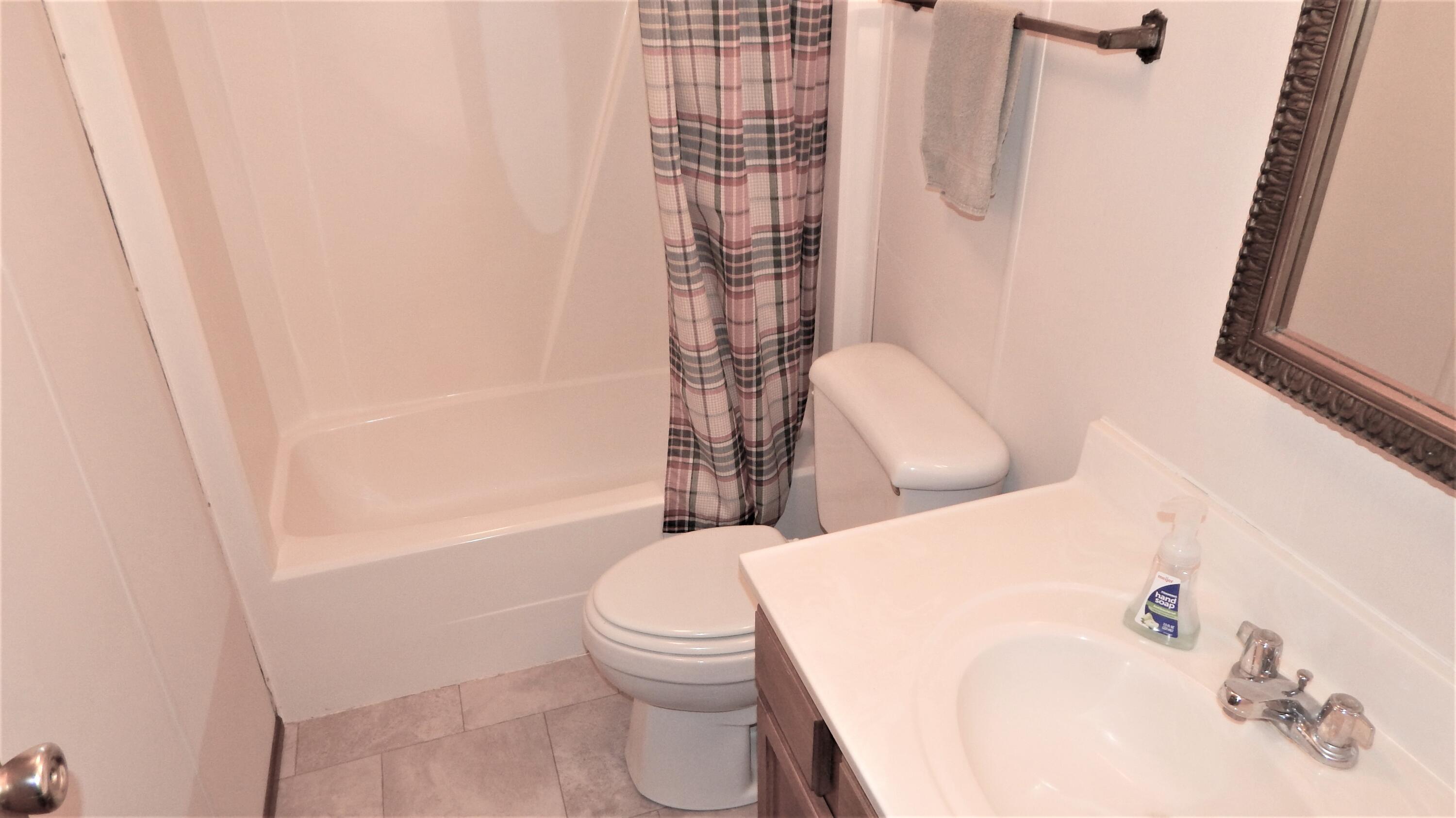 1232 East Station Road Sheridan, MI 48884 - Photo 24 of 38 DSCN0506