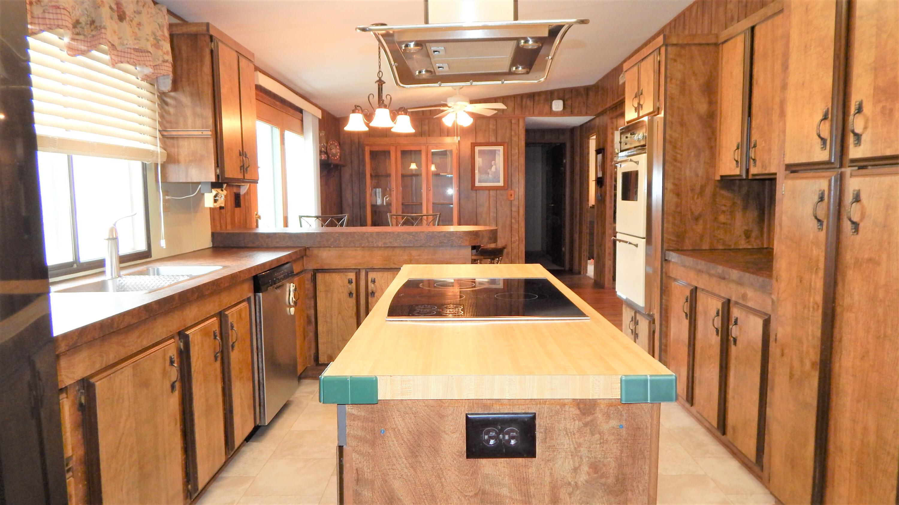 1232 East Station Road Sheridan, MI 48884 - Photo 9 of 38 DSCN0528