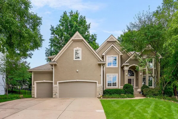 $635,000 | 13407 West 72nd Street, Shawnee, KS 66216