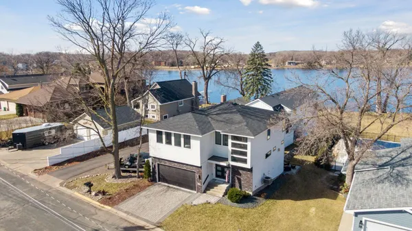 $979,900 | 1571 Blue Bird Lane, Mound, MN 55364