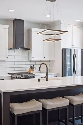 $1,069,900 | 1571 Blue Bird Lane, Mound, MN 55364