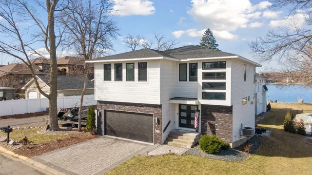 $1,069,900 | 1571 Blue Bird Lane, Mound, MN 55364