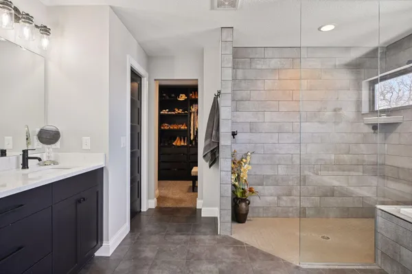 $979,900 | 1571 Blue Bird Lane, Mound, MN 55364