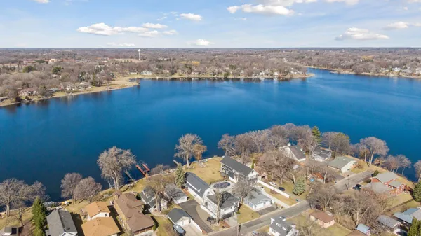 $979,900 | 1571 Blue Bird Lane, Mound, MN 55364