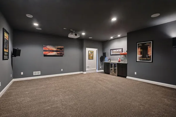 $979,900 | 1571 Blue Bird Lane, Mound, MN 55364