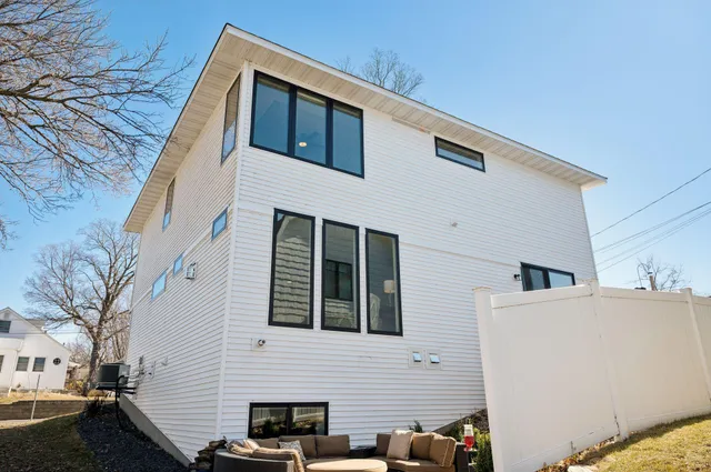 $1,069,900 | 1571 Blue Bird Lane, Mound, MN 55364